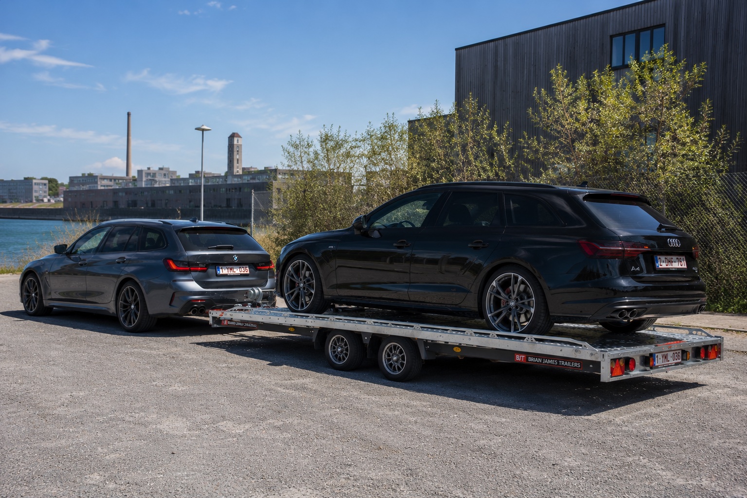 Audi A4 transportée sur le plateau PAT Solutions